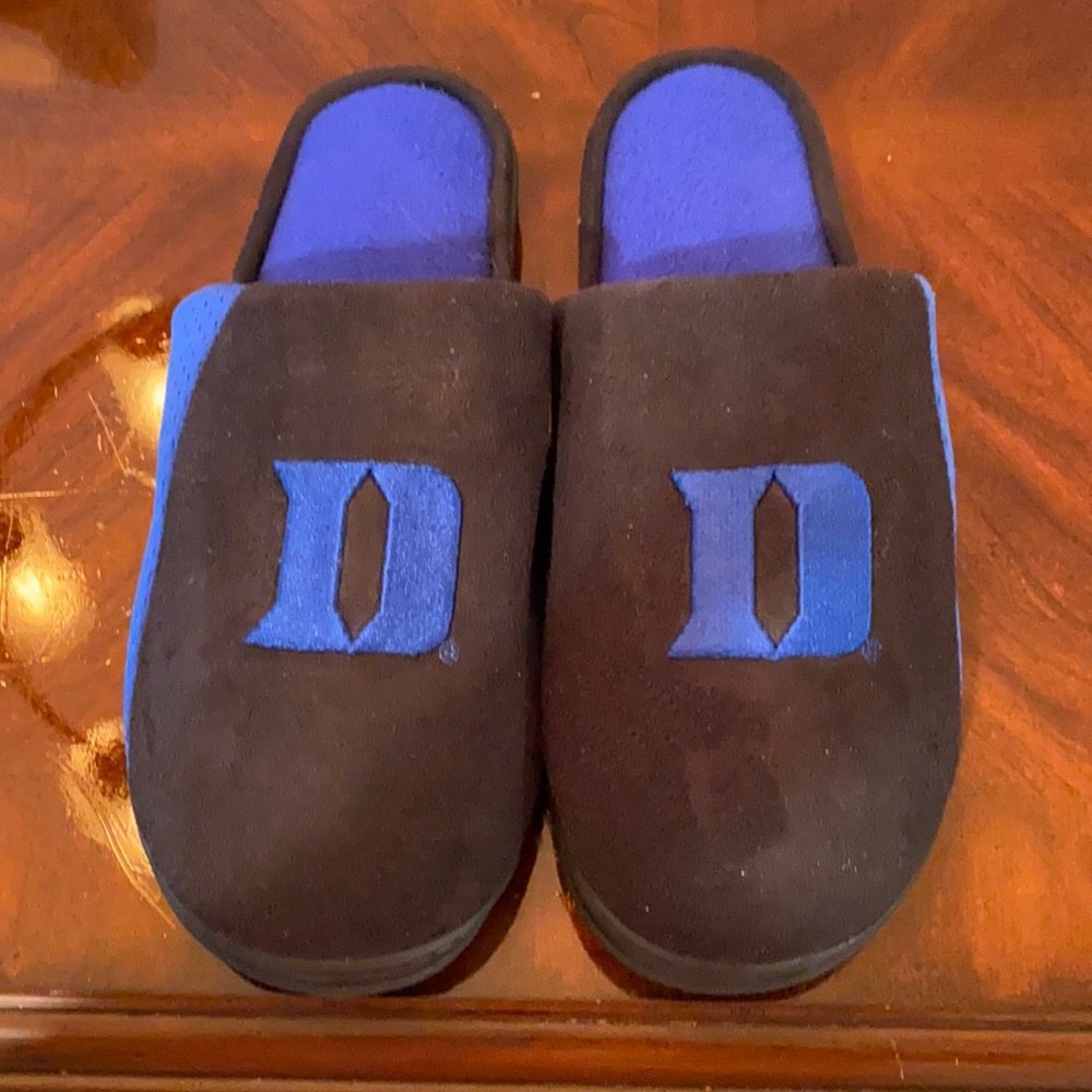 Duke Blue Devils slippers NWOT